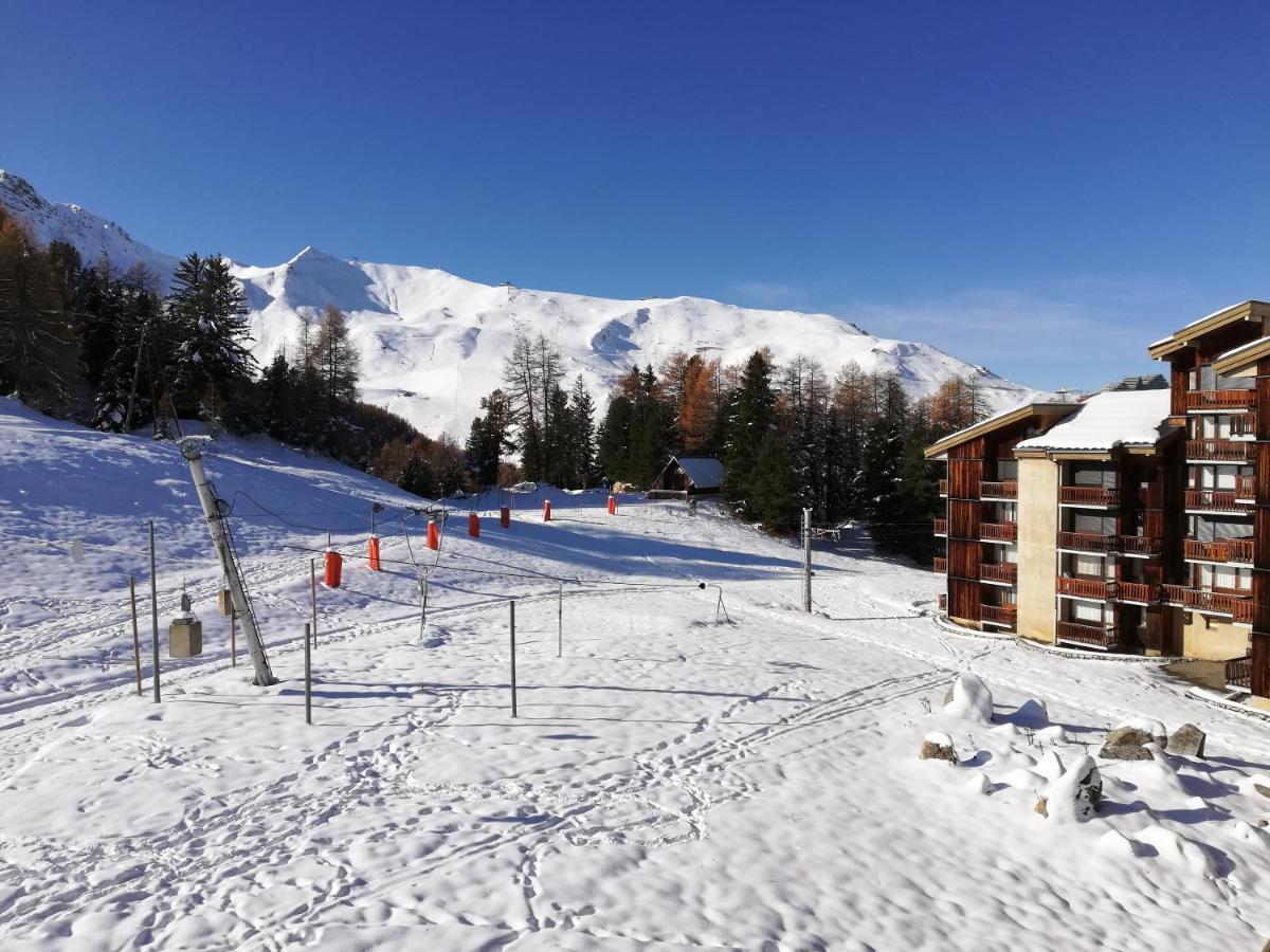 Studio 1 pièce PLAGNE VILLAGE 4 personnes 2050 M PIED DES PISTES La Plagne Extérieur photo